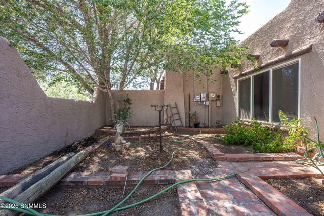 1910 Lillian Court, Las Cruces, NM 88007