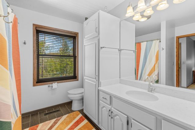840 Hallam Avenue N, Mahtomedi, MN 55115