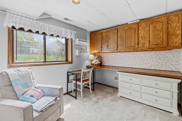 840 Hallam Avenue N, Mahtomedi, MN 55115