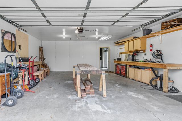 840 Hallam Avenue N, Mahtomedi, MN 55115
