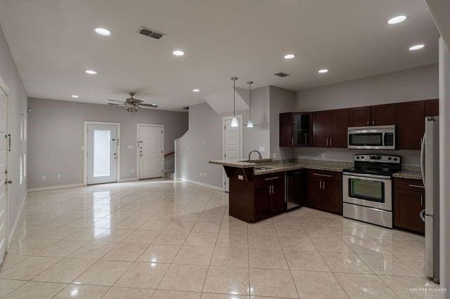 1324 E Camellia Avenue D, Mcallen, TX 78501