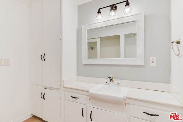 9031 Phyllis Avenue 1, West Hollywood, CA 90069