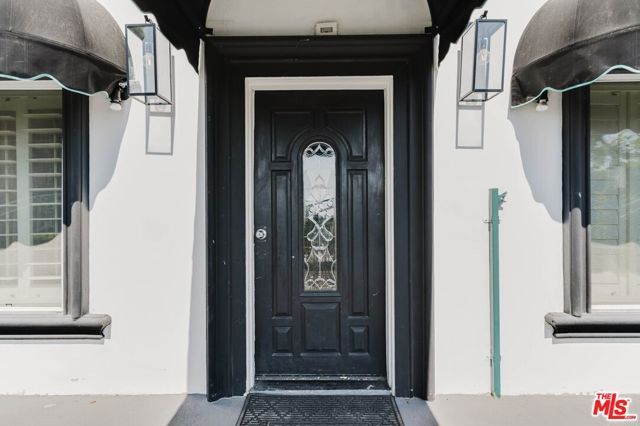 9031 Phyllis Avenue 1, West Hollywood, CA 90069
