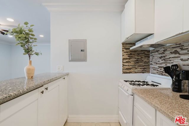9031 Phyllis Avenue 1, West Hollywood, CA 90069
