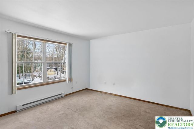 6318 Ventnor Drive, Coolbaugh Twp, PA 18466