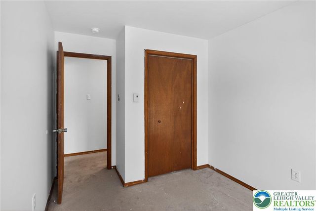 6318 Ventnor Drive, Coolbaugh Twp, PA 18466