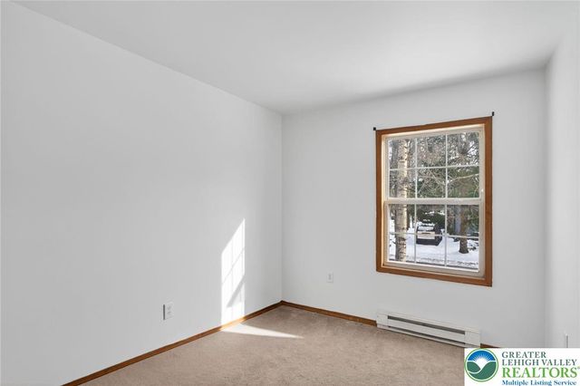 6318 Ventnor Drive, Coolbaugh Twp, PA 18466