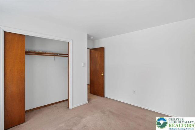 6318 Ventnor Drive, Coolbaugh Twp, PA 18466