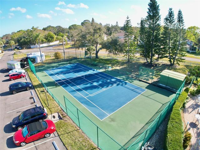 2980 HAINES BAYSHORE ROAD 124, Clearwater, FL 33760