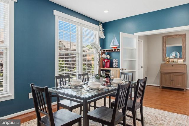 7825 CRESCENT PARK DR, Gainesville, VA 20155