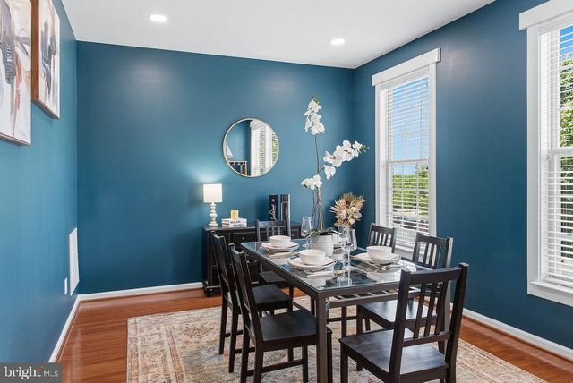 7825 CRESCENT PARK DR, Gainesville, VA 20155