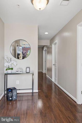 7825 CRESCENT PARK DR, Gainesville, VA 20155