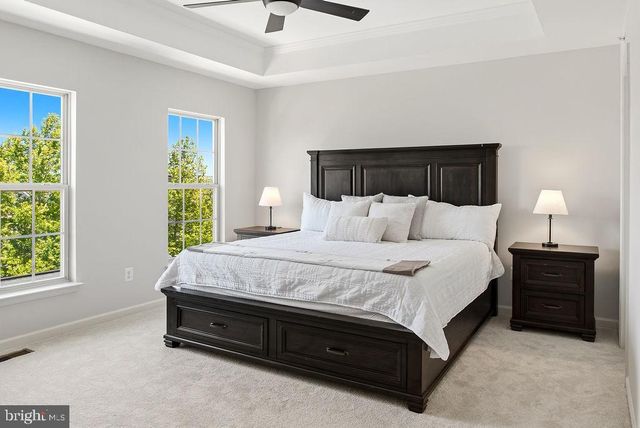 7825 CRESCENT PARK DR, Gainesville, VA 20155