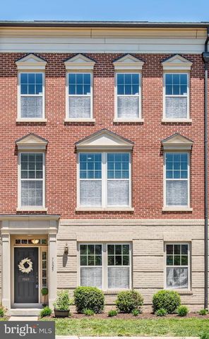 7825 CRESCENT PARK DR, Gainesville, VA 20155