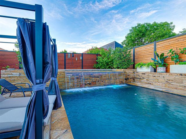 319 NE 1st Street, Oklahoma City, OK 73104