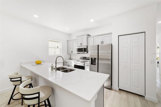 6889 SE 23RD AVENUE, Ocala, FL 34480