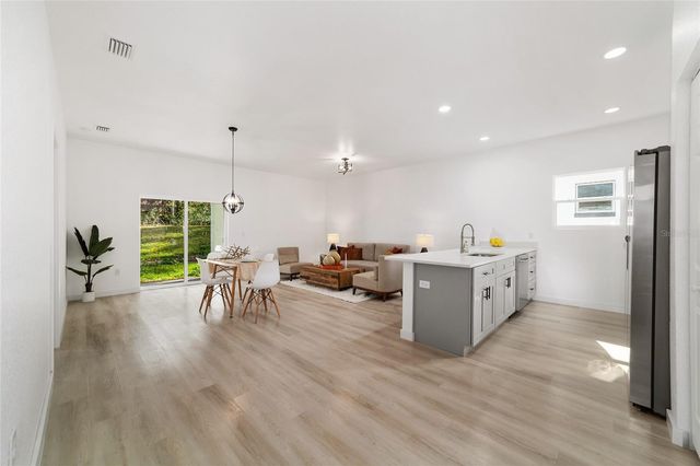 6889 SE 23RD AVENUE, Ocala, FL 34480