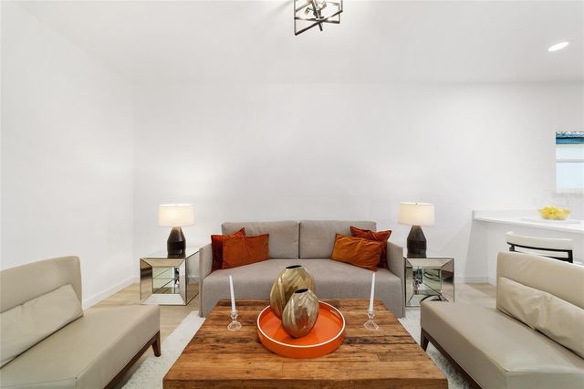 6889 SE 23RD AVENUE, Ocala, FL 34480