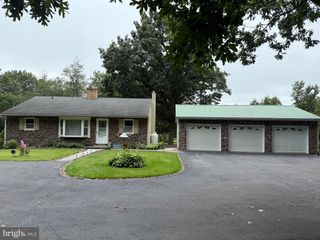 2313 LINDSAY LOT RD, Shippensburg, PA 17257