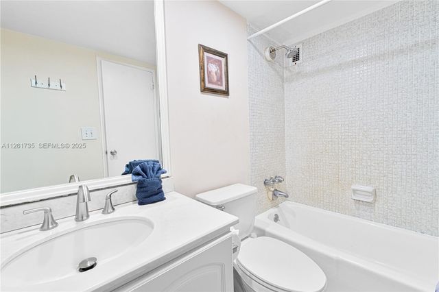3901 S Ocean Drive 11C, Hollywood, FL 33019