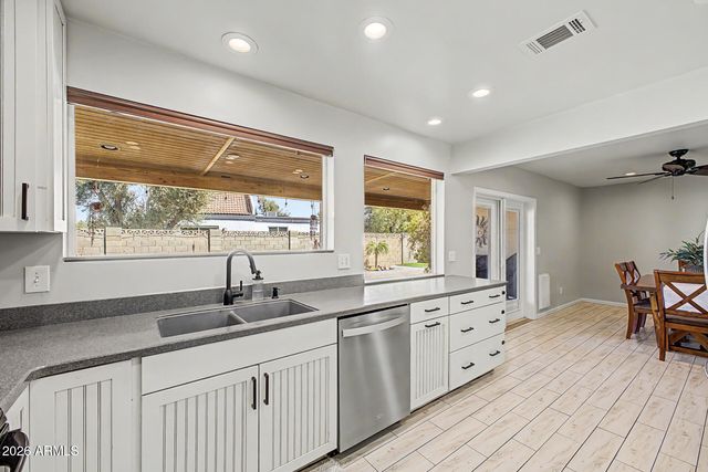 1421 W IMPALA Avenue, Mesa, AZ 85202