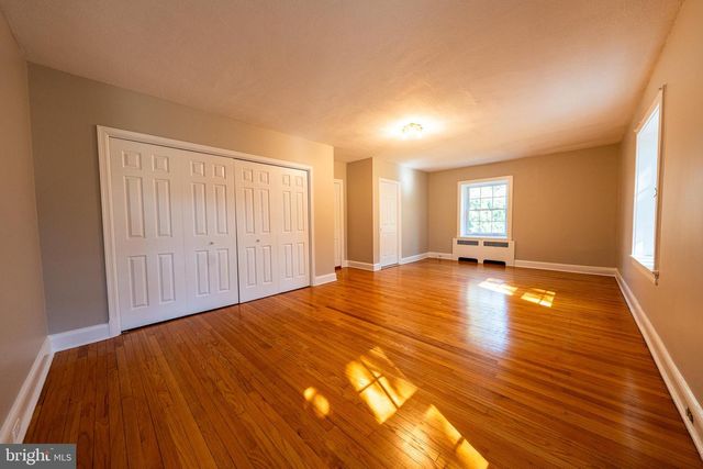 3 CENTER RD, Baltimore, MD 21286