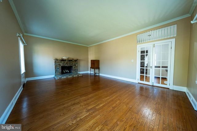 3 CENTER RD, Baltimore, MD 21286