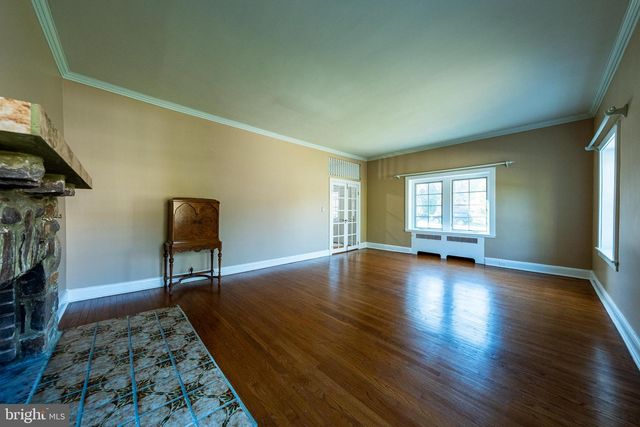 3 CENTER RD, Baltimore, MD 21286