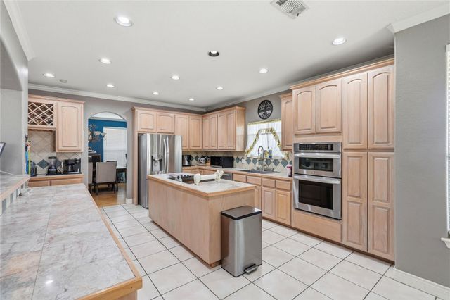 22101 Oban DR, Spicewood, TX 78669