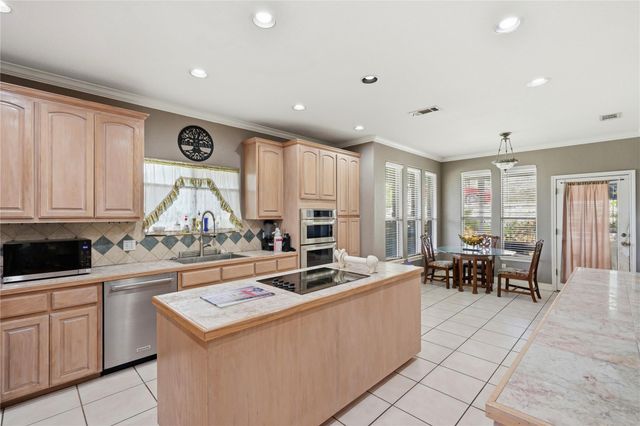 22101 Oban DR, Spicewood, TX 78669