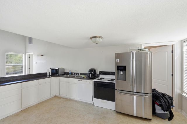 22101 Oban DR, Spicewood, TX 78669