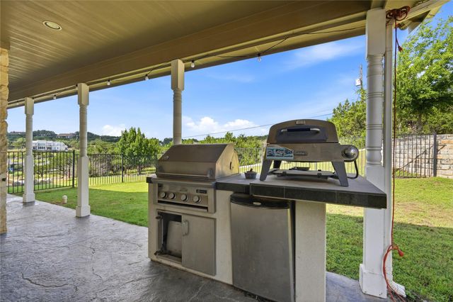 22101 Oban DR, Spicewood, TX 78669