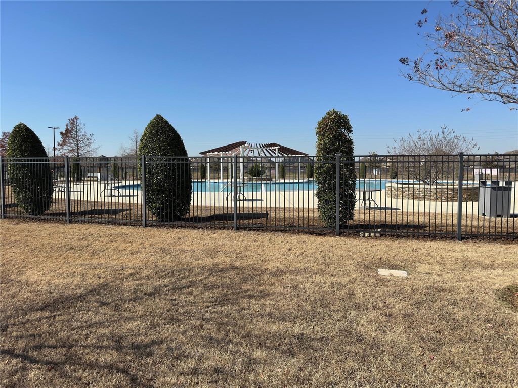 Image 19 of property listing at 24751 Heirloom Lane, Katy, TX 77493