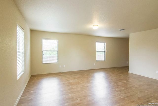 2218 Fishing Trail, San Antonio, TX 78224