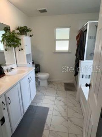 8083 GUILD WAY, Jacksonville, FL 32222