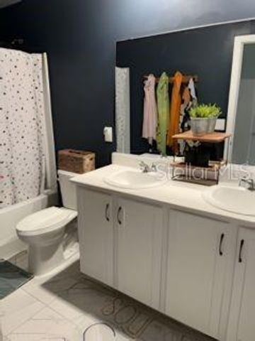 8083 GUILD WAY, Jacksonville, FL 32222