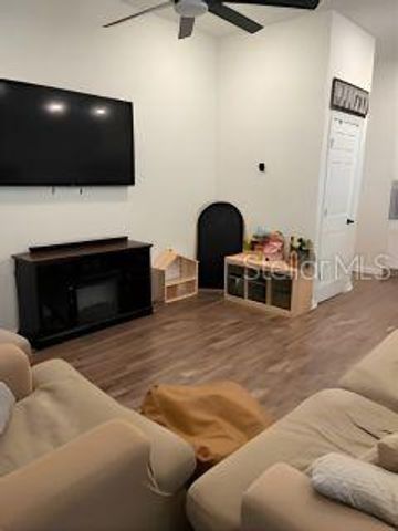 8083 GUILD WAY, Jacksonville, FL 32222