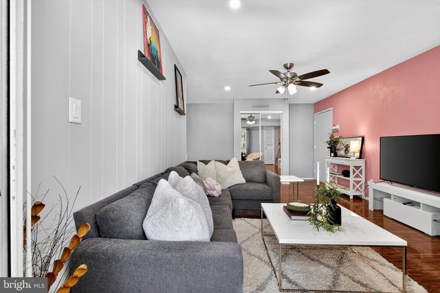 433 GOVERNOR HOUSE CIR, Wilmington, DE 19809