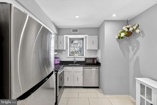 433 GOVERNOR HOUSE CIR, Wilmington, DE 19809