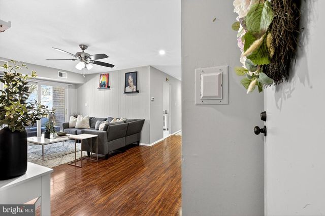 433 GOVERNOR HOUSE CIR, Wilmington, DE 19809