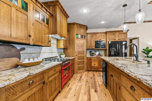 4724 Coffey Street, Papillion, NE 68133