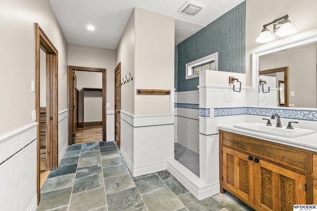 4724 Coffey Street, Papillion, NE 68133