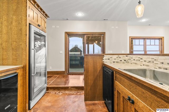 4724 Coffey Street, Papillion, NE 68133