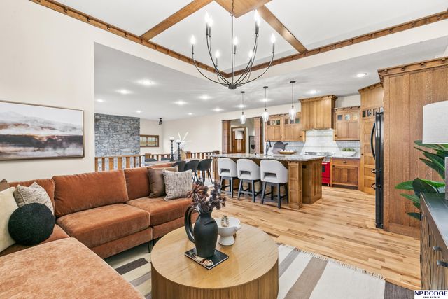 4724 Coffey Street, Papillion, NE 68133