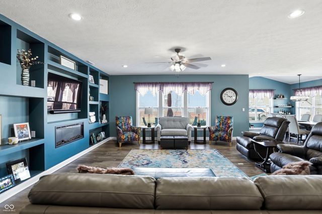 11648 Flynn Place, Noblesville, IN 46060