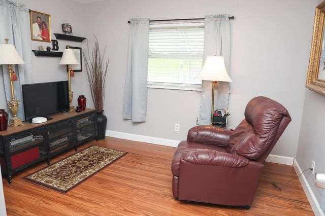 2011 Howell Street, Covington, KY 41014