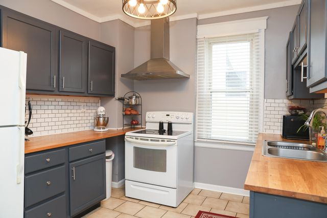 2011 Howell Street, Covington, KY 41014