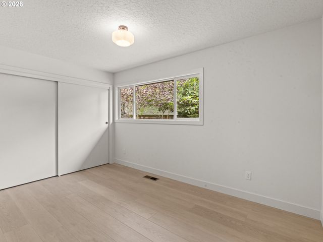6437 Ne 38th Ave, Portland, OR 97211