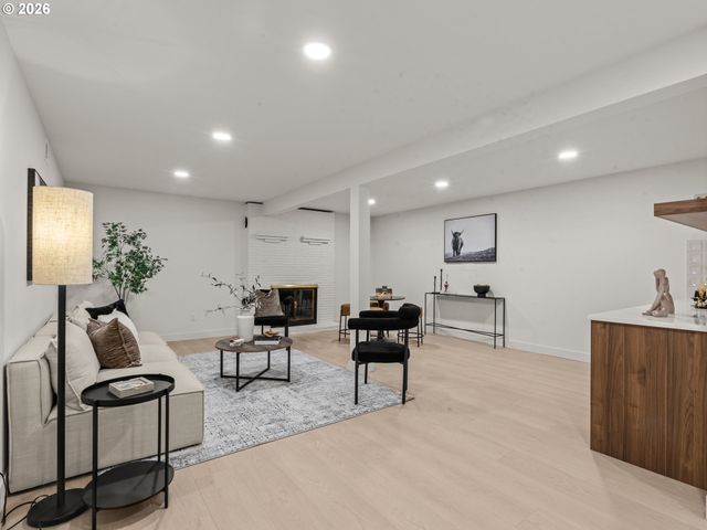 6437 Ne 38th Ave, Portland, OR 97211