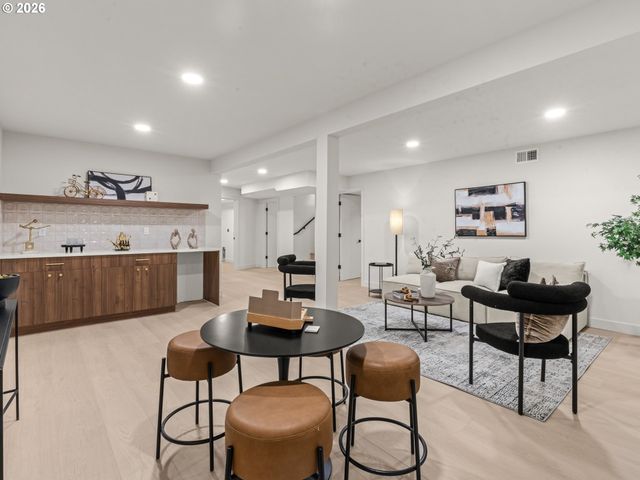6437 Ne 38th Ave, Portland, OR 97211